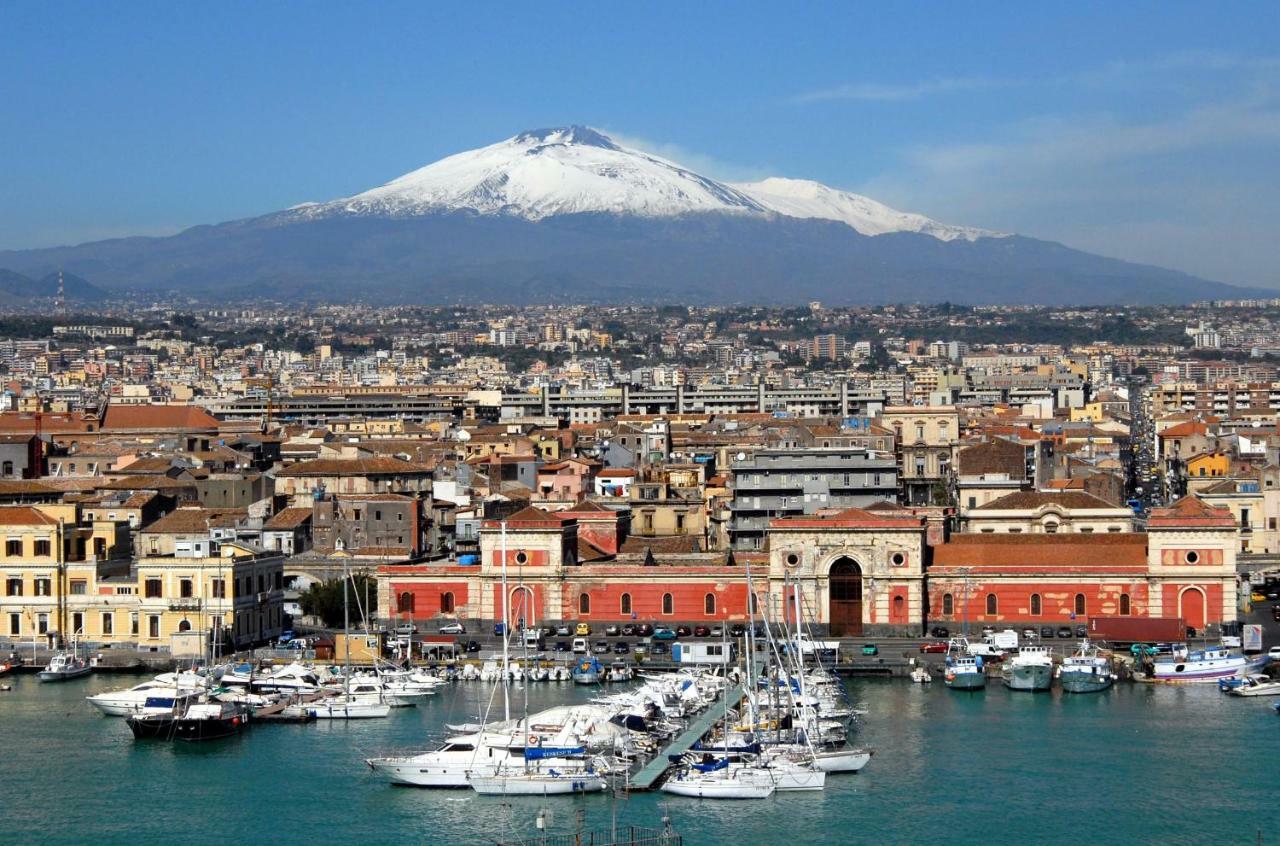 Mansarda In Palazzo D'Epoca Apartment Catania Exterior photo