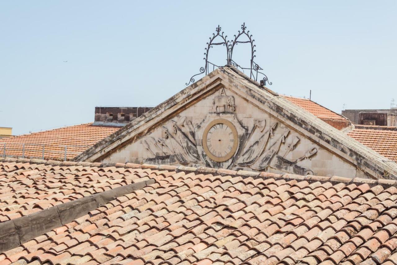 Mansarda In Palazzo D'Epoca Apartment Catania Exterior photo